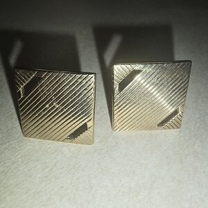 Antique Swank Brand Gold Square Cufflinks from the 1950s